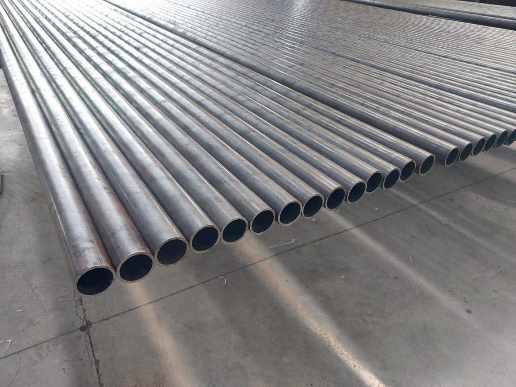 Leading the Way in Seamless Pipes Manufacturing